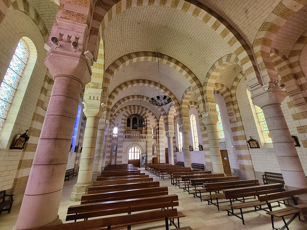 Pose de borne de recharge Saint-Jean-de-la-Ruelle