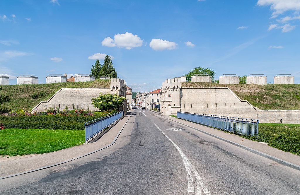 Pose de borne de recharge Toul