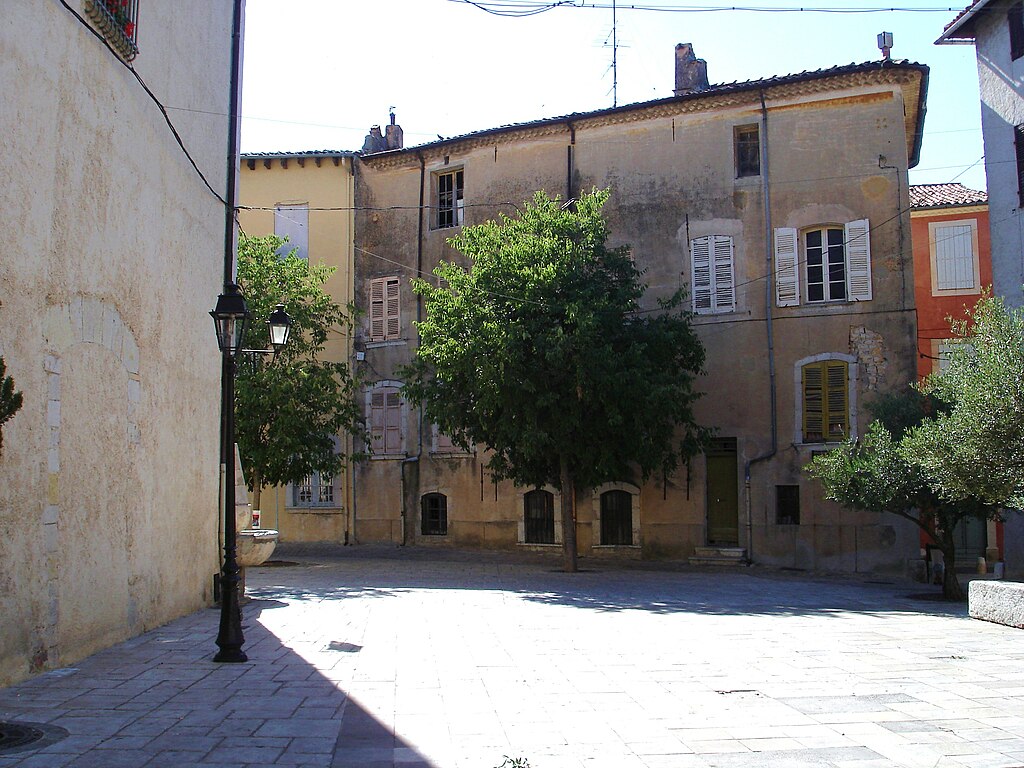 Pose de borne de recharge Brignoles