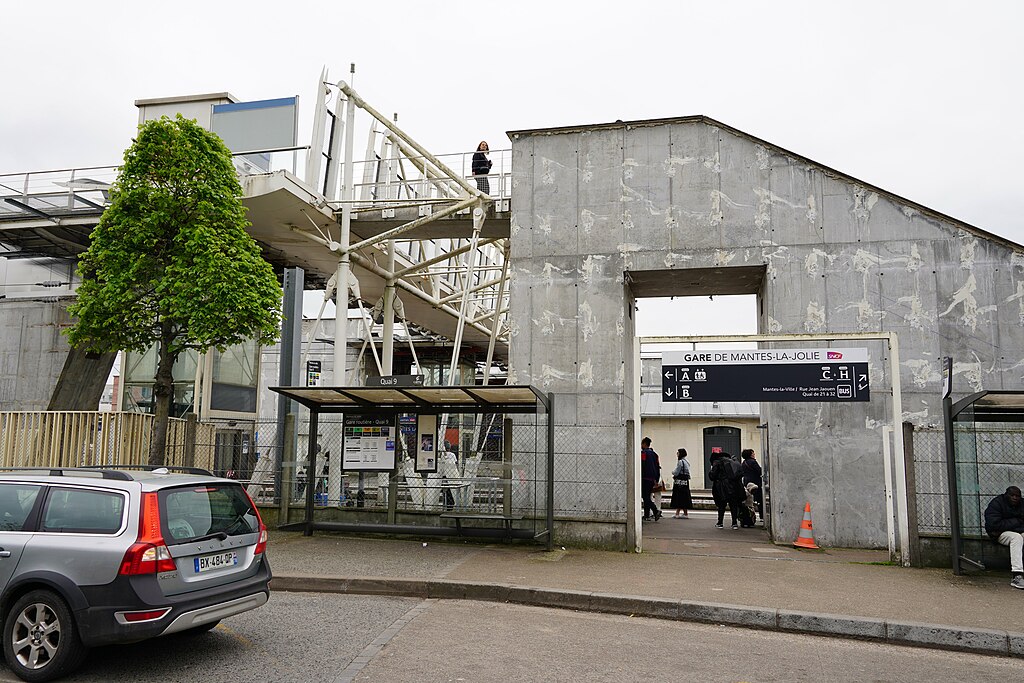 Pose de borne de recharge Mantes-la-Jolie